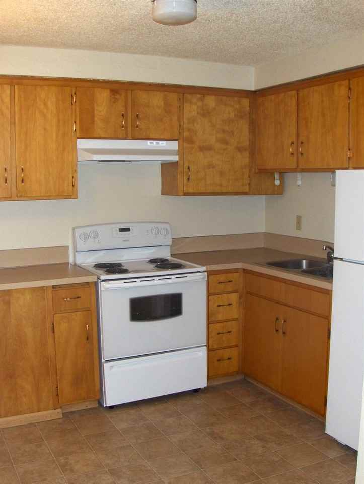 1893 Garden Ave #15 - Photo 3 of 4