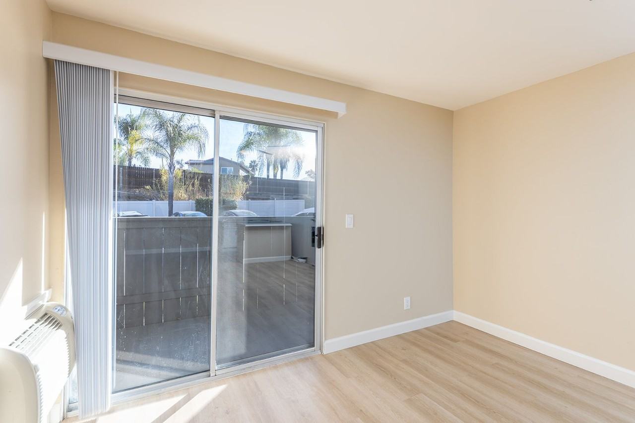 Willow Creek Apartments - Photo 7 of 49