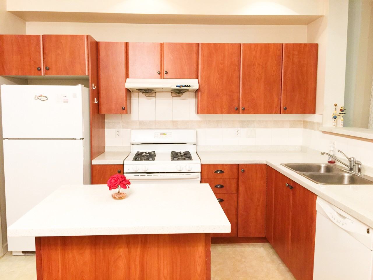 6528 Denbigh Avenue - Photo 7 of 10