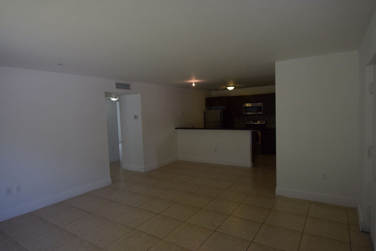 4147 Live Oak - Photo 3 of 50