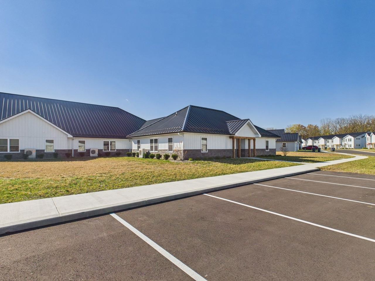 9860 W. Smith St - Photo 5 of 50