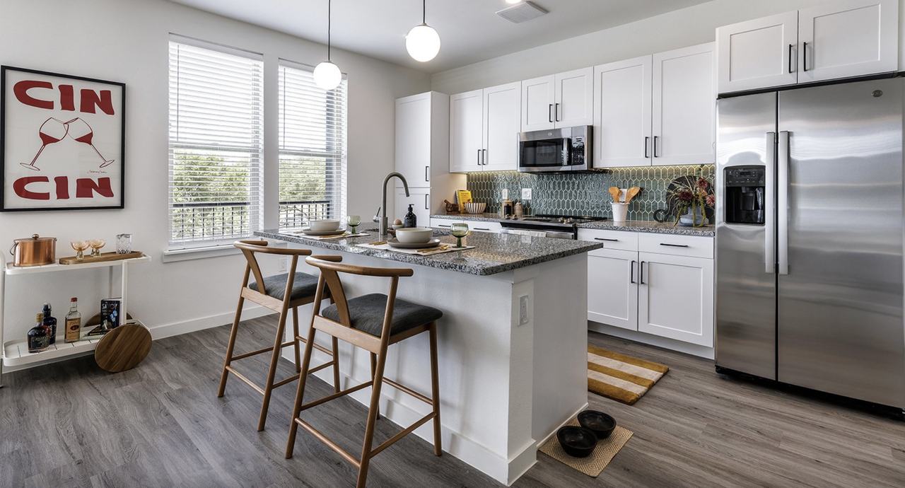 1701 Briarcliff Boulevard - Photo 2 of 14