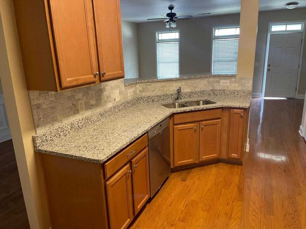 538 Ivy Brook Way - Photo 3 of 24