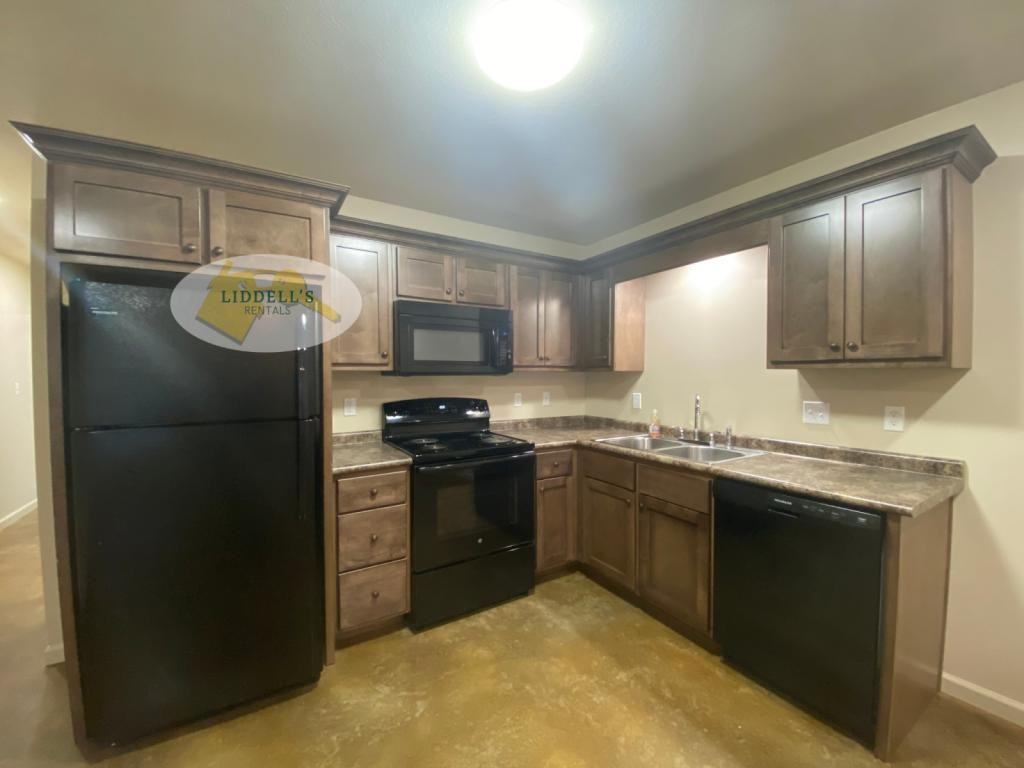 316 West Locust Street - Photo 4 of 13