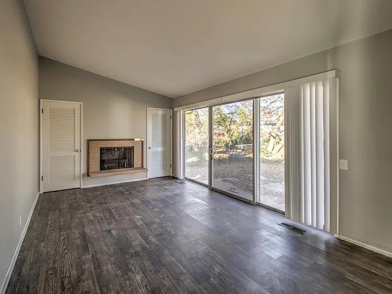 13630 New Halls Ferry Rd - Photo 6 of 8