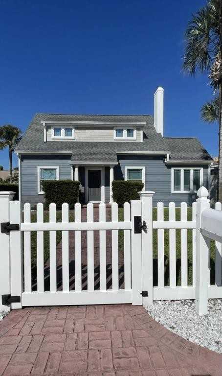 505 Silver Beach Avenue - Photo 2 of 29