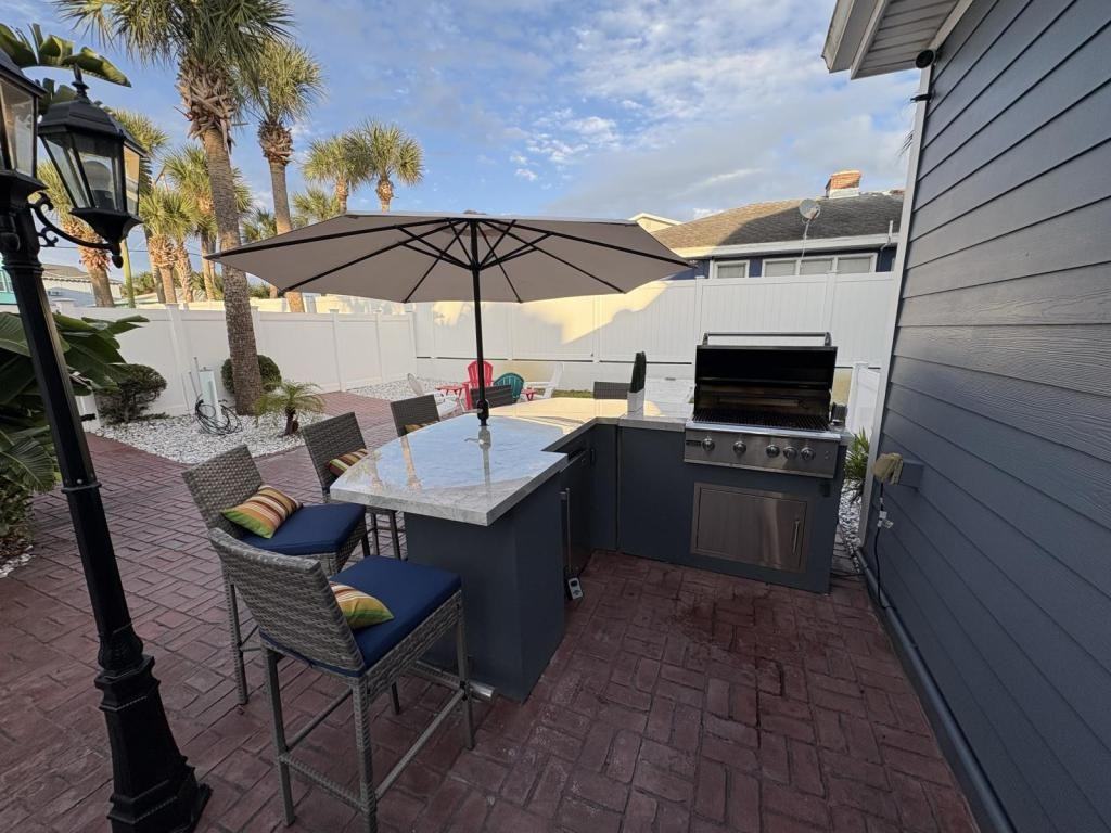 505 Silver Beach Avenue - Photo 3 of 29