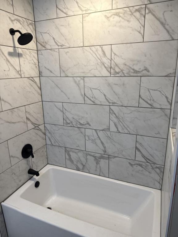 1308 Charles St - Photo 6 of 15