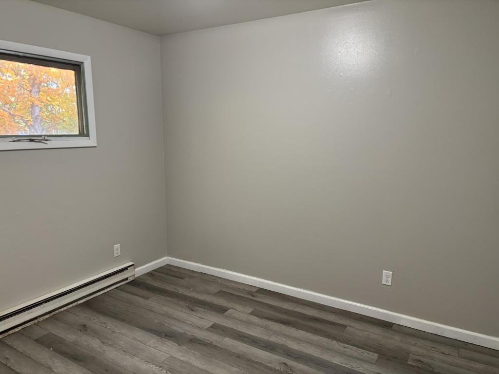 627 Bryan Avenue - Photo 6 of 7