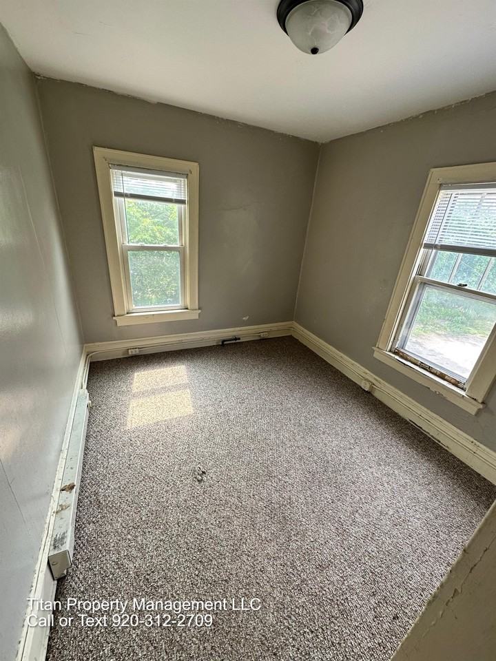 1217 High Ave #4 - Photo 5 of 6