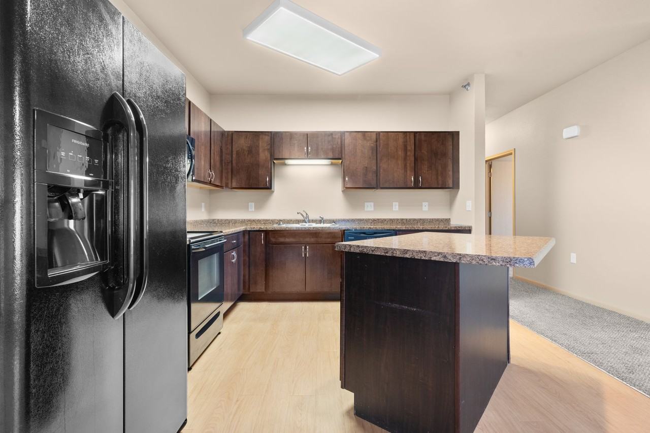 Stonebridge Villas - Photo 2 of 21