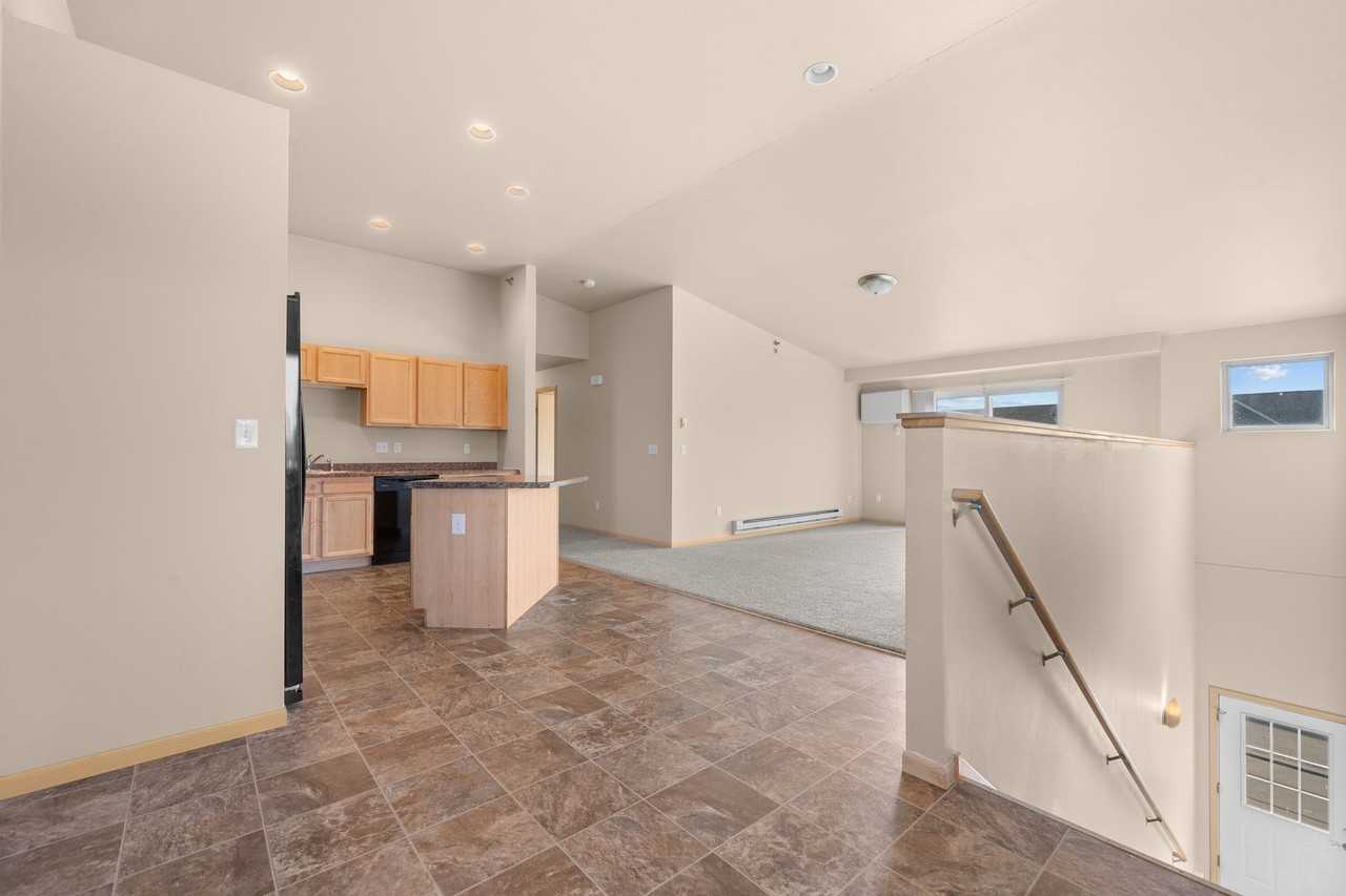 Stonebridge Villas - Photo 6 of 20