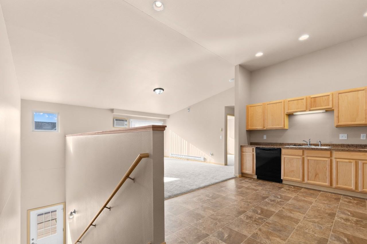 Stonebridge Villas - Photo 4 of 41