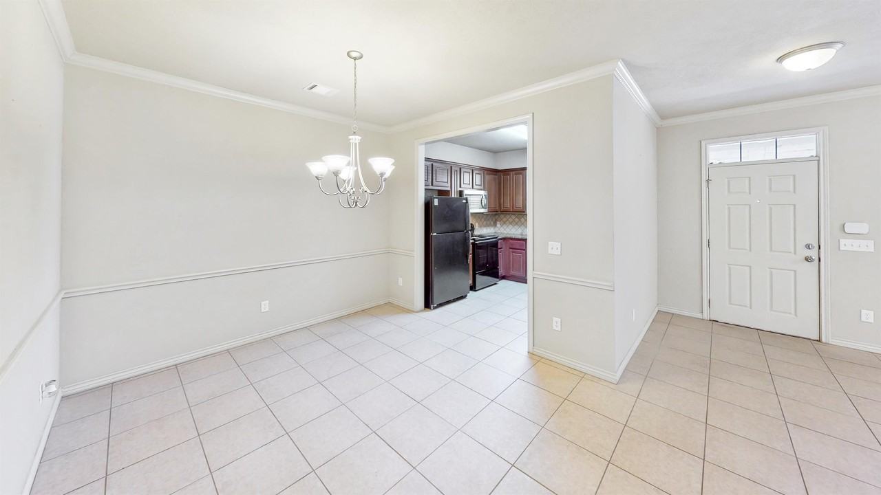 159 Forest Dr #1 - Photo 2 of 12