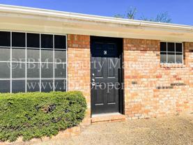 Lamplighter Apartments / Miller - Photo 1 of 1