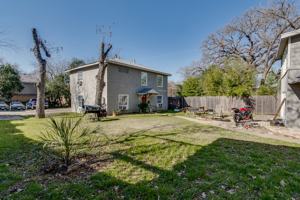 featured image of 905 W 30th St #B