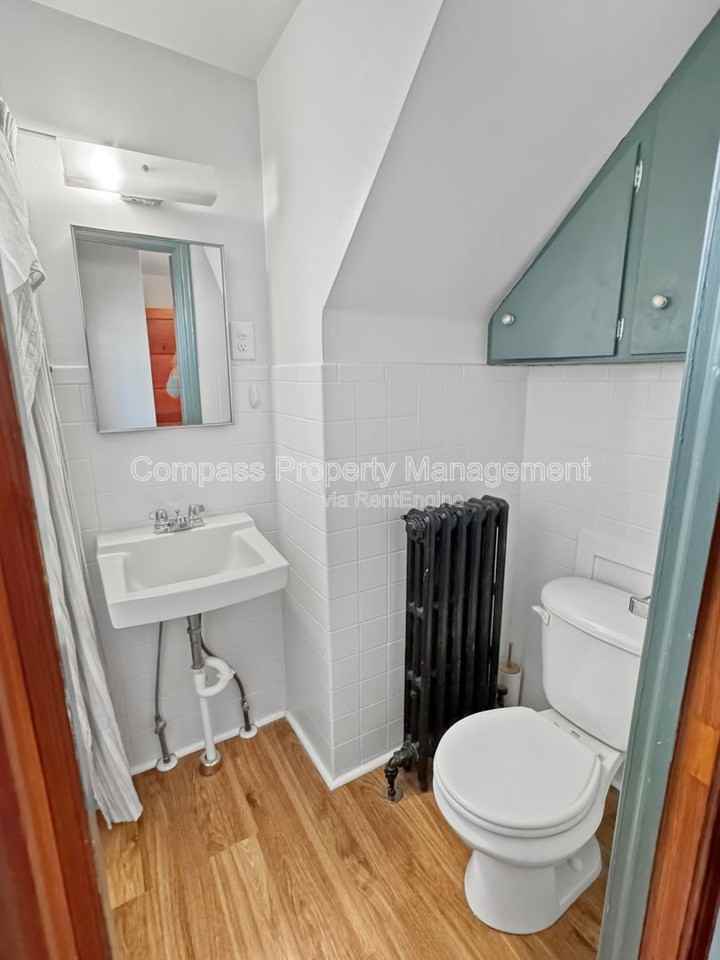 603 Franklin Ave #5 - Photo 4 of 9