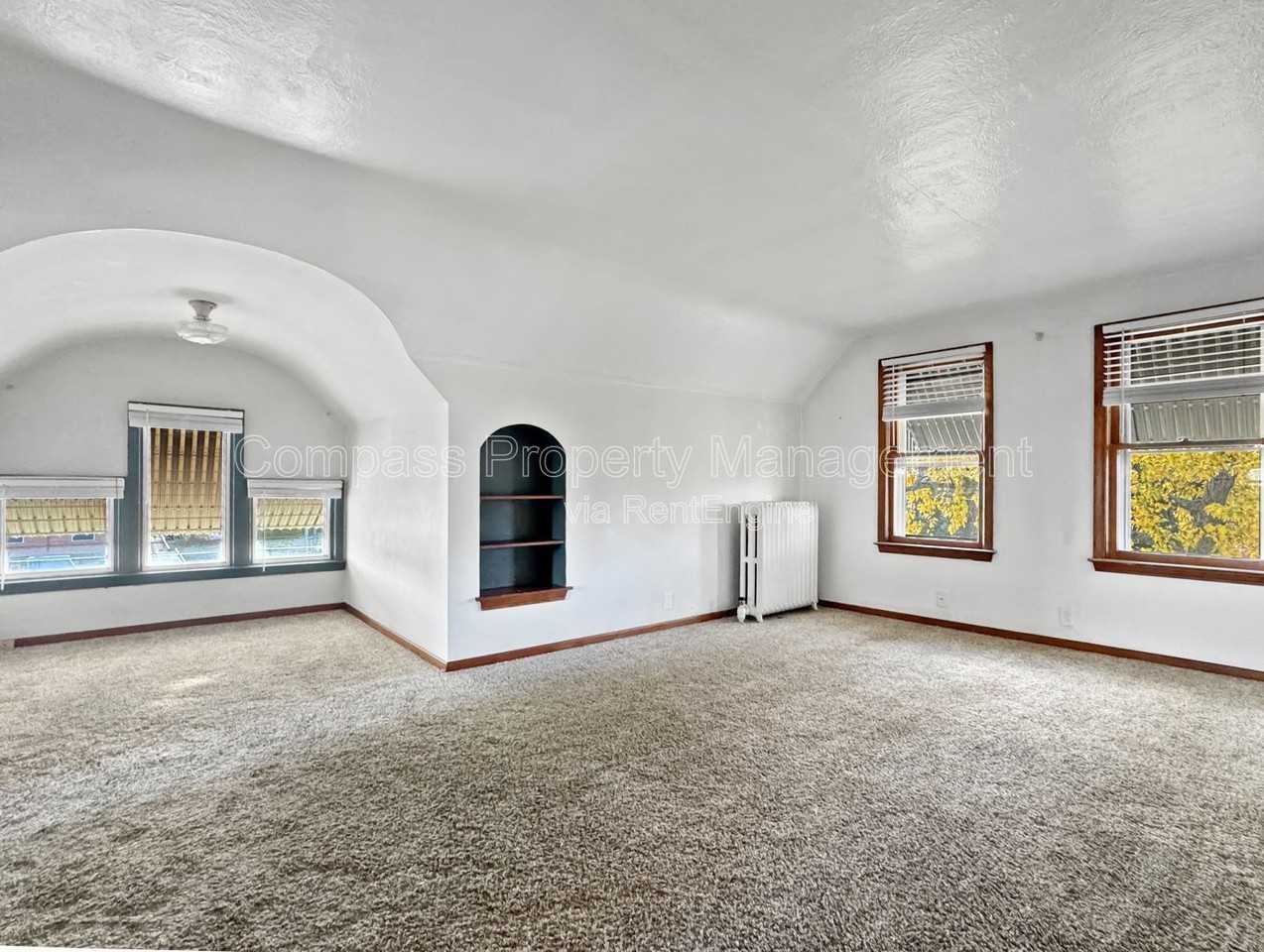 603 Franklin Ave #5 - Photo 7 of 9