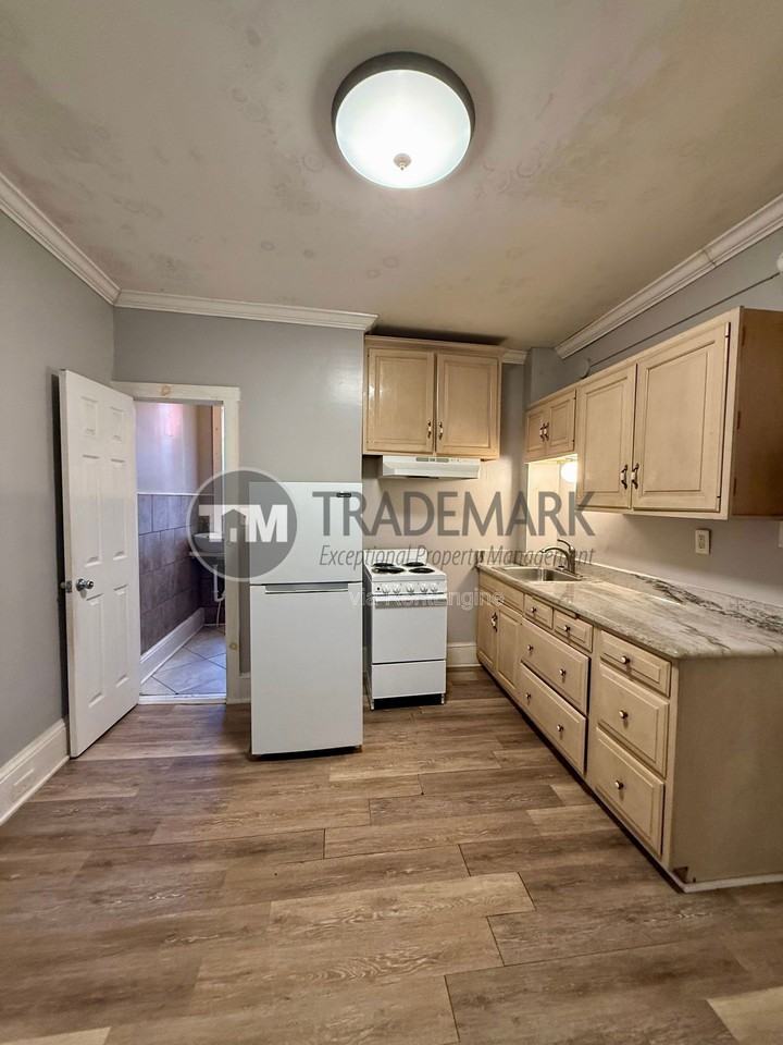 112 S Prince St #1 - Photo 2 of 11