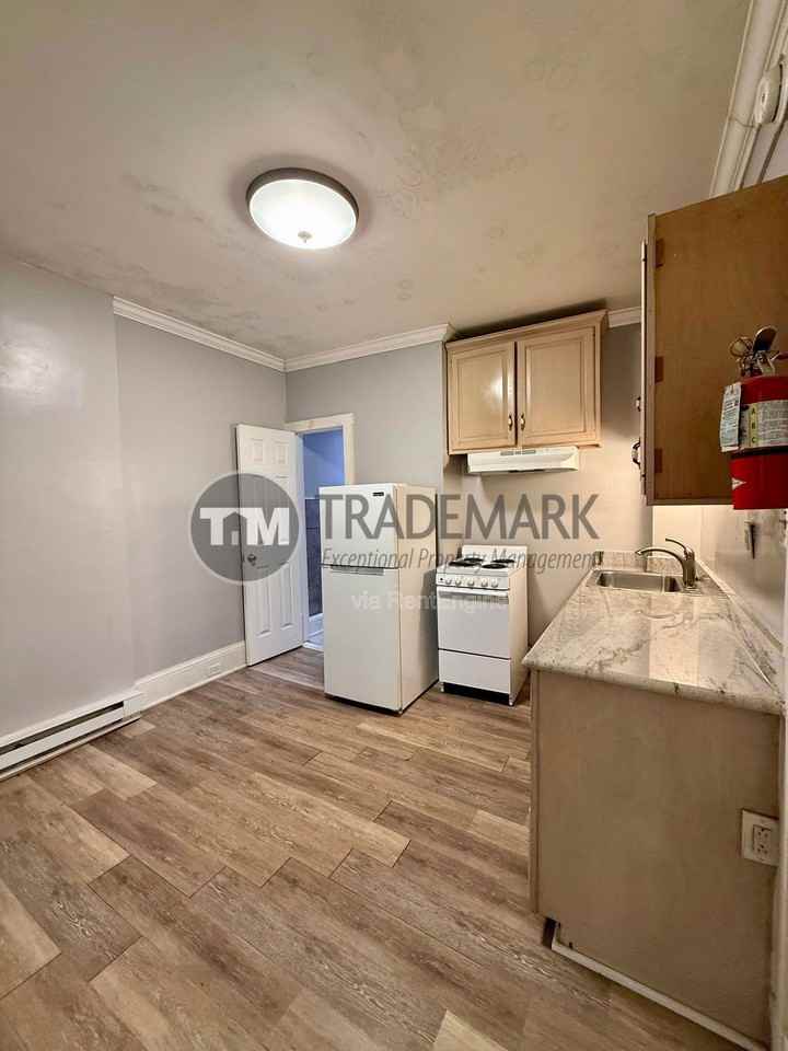 112 S Prince St #1 - Photo 3 of 11