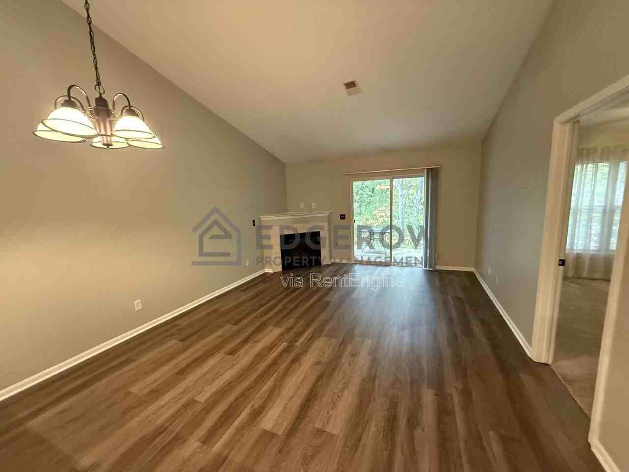 4254 Peak Ln Ne - Photo 4 of 13