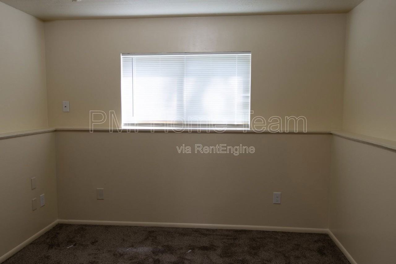 1420 Liberty Ave #B - Photo 6 of 9