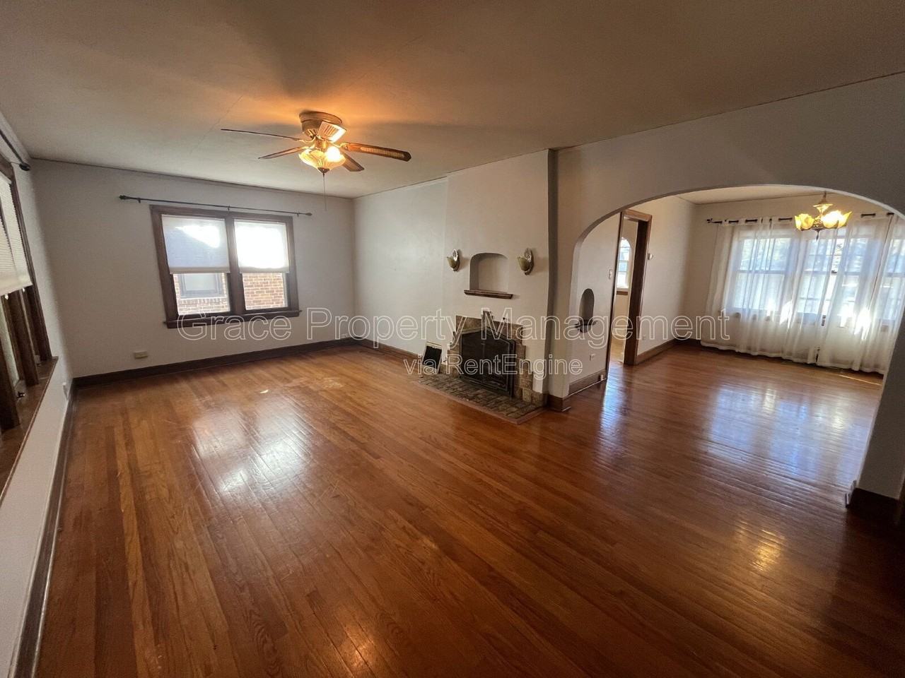 343 S Clarkson St - Photo 2 of 21