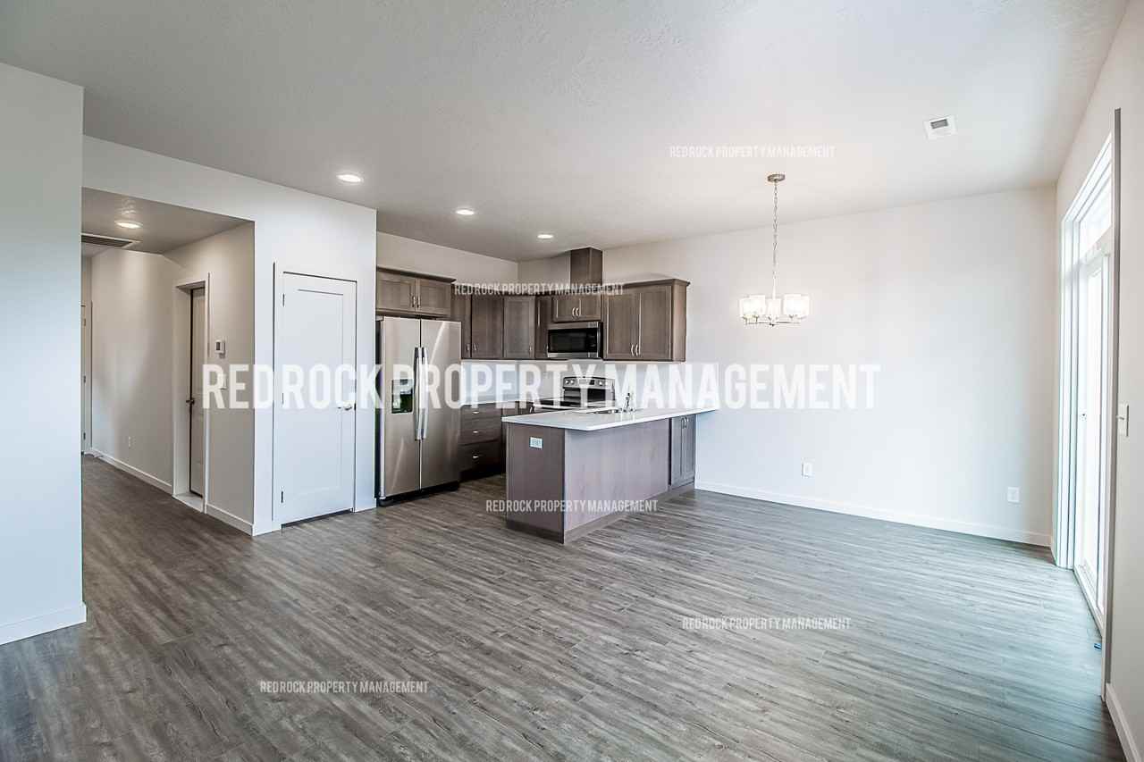 303 S Woodlawn Ln #1 - Photo 6 of 33