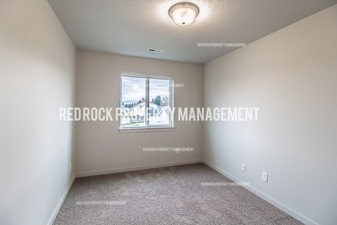 303 S Woodlawn Ln #1 - Photo 6 of 33