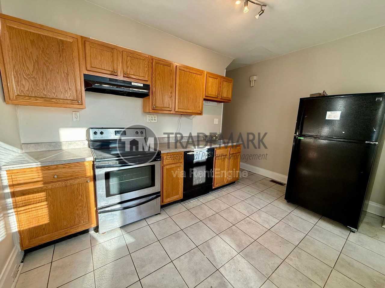 2246 N 4th St - Photo 2 of 27