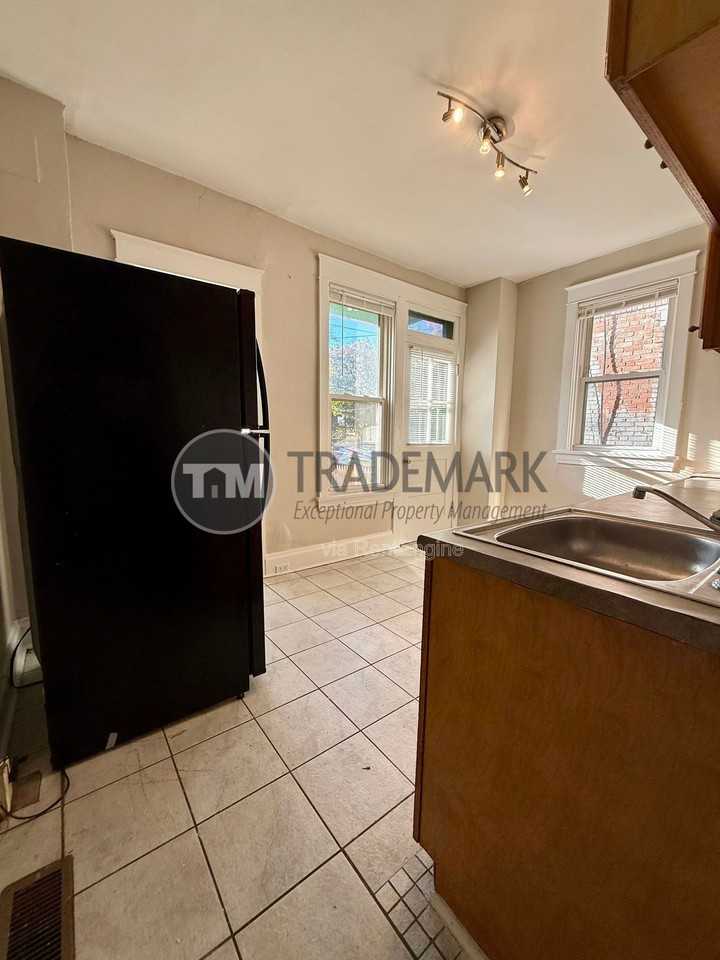 2246 N 4th St - Photo 3 of 27