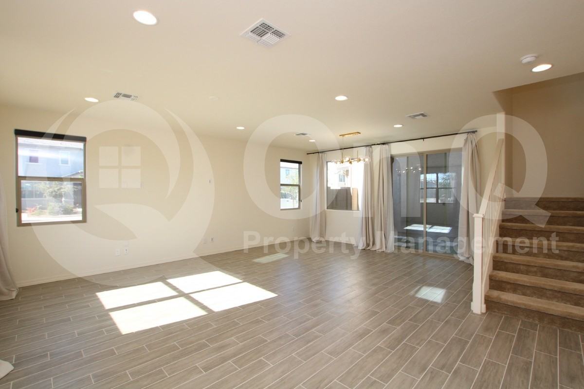 5842 West Encinas Lane - Photo 5 of 23