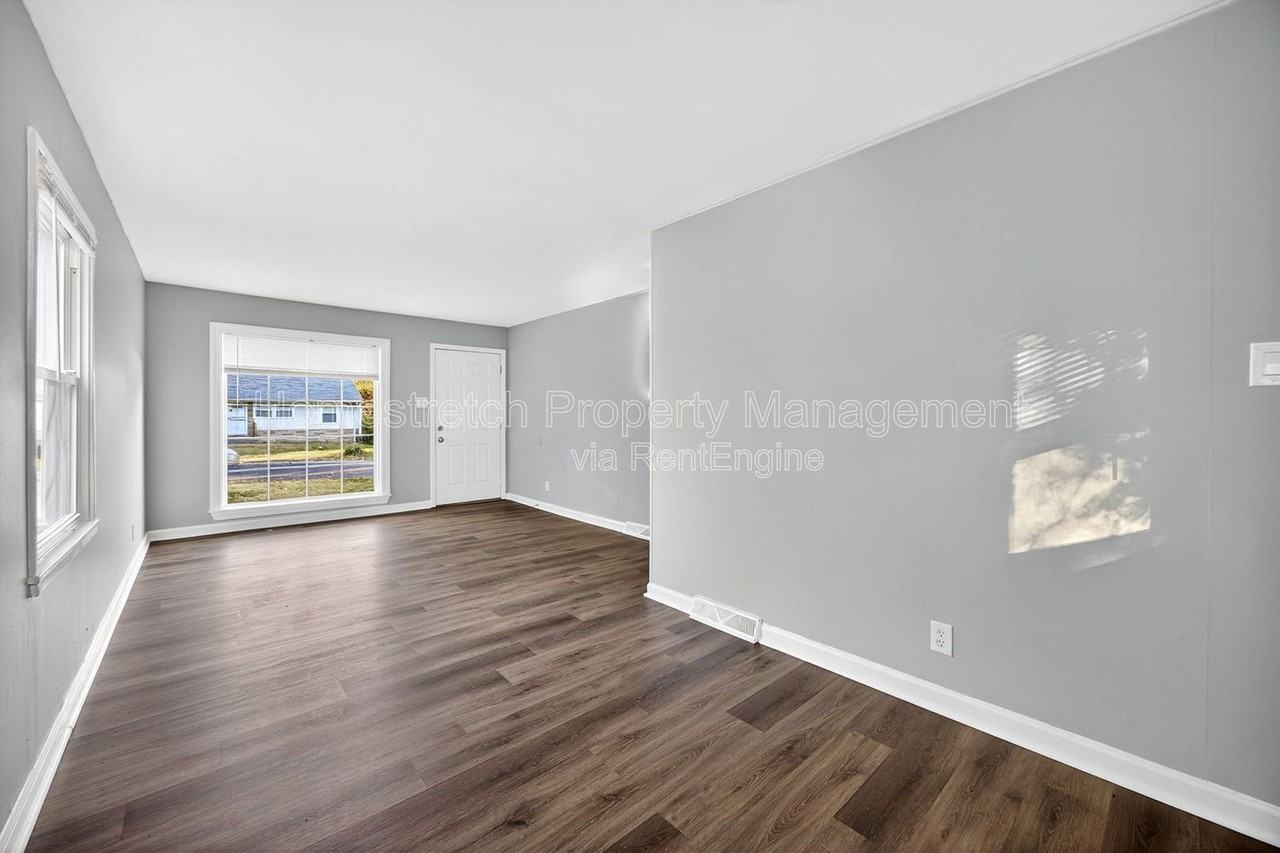 408 Crawford Rd - Photo 7 of 18