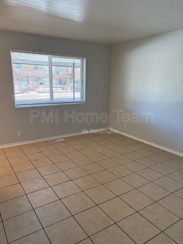 3476 Brinker Ave #2 - Photo 3 of 12