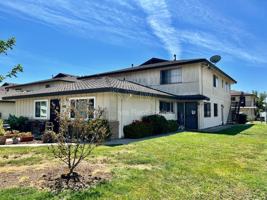 featured image of 2946 Peachtree Dr #4