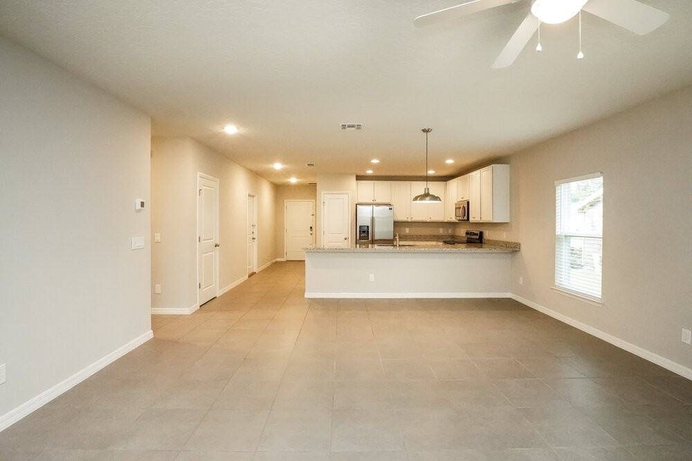 18 Peterlee Court - Photo 4 of 16