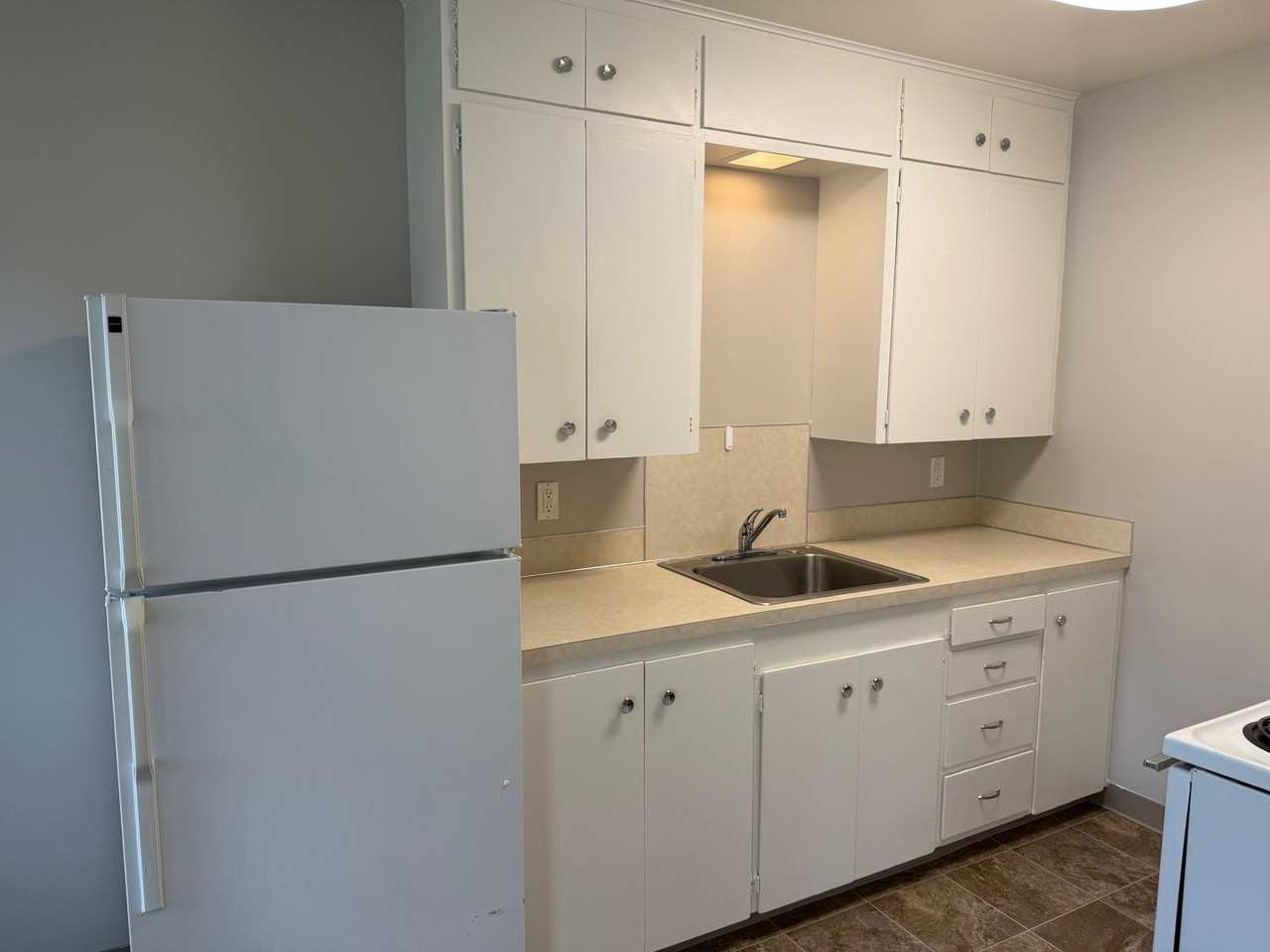 P117 - Gardenside Apartments - Photo 4 of 35