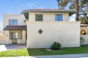 featured image of 221 E Kroll Dr