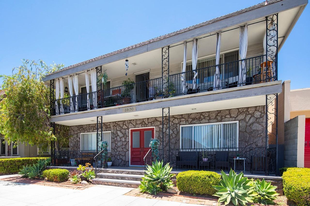 3970 Goldfinch St - Photo 2 of 8