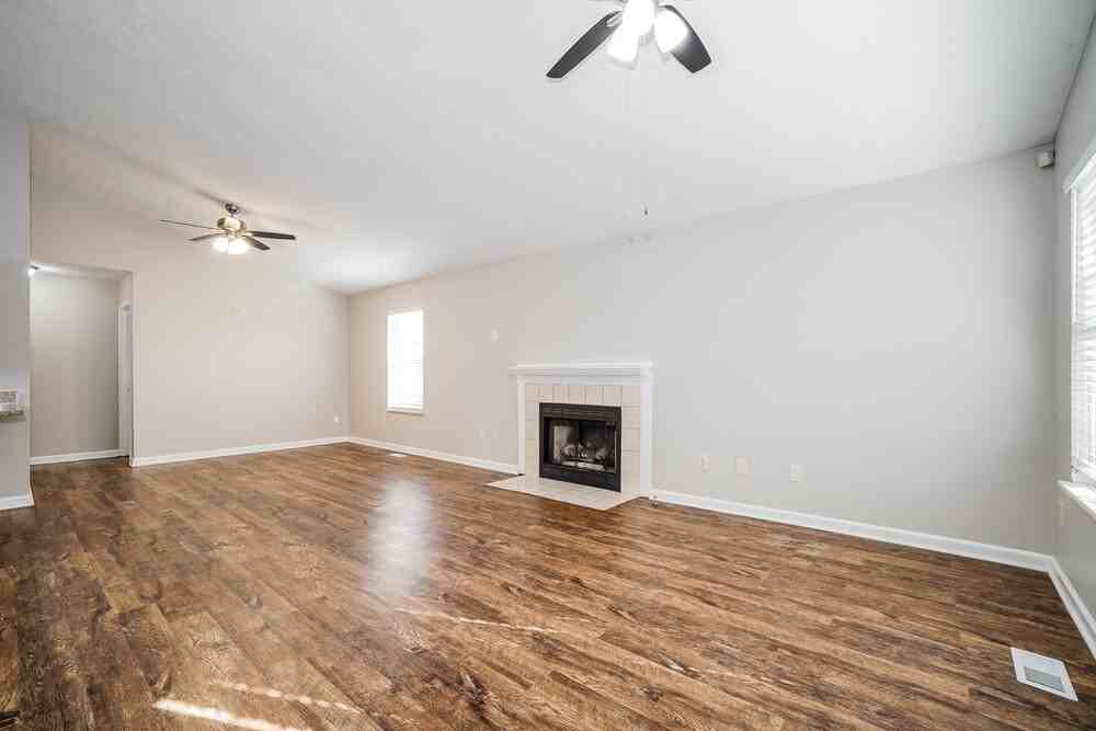 3428 Oak Bend Blvd - Photo 3 of 16