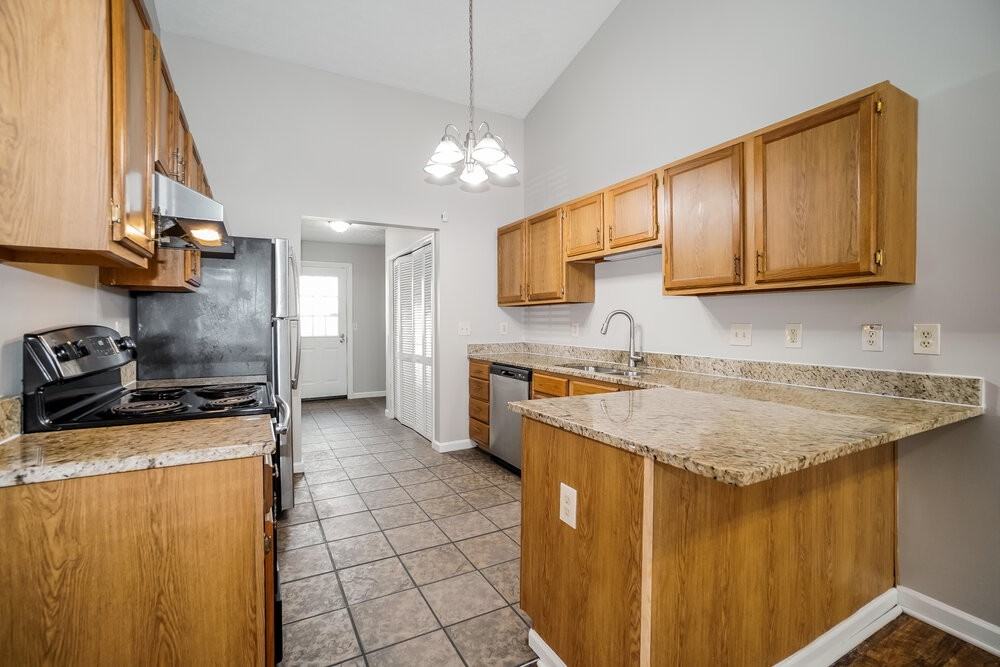 3428 Oak Bend Blvd - Photo 7 of 16