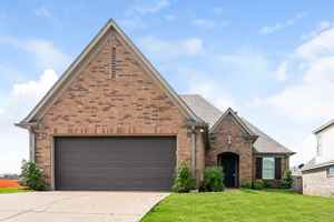featured image of 40 Willow Springs Ln