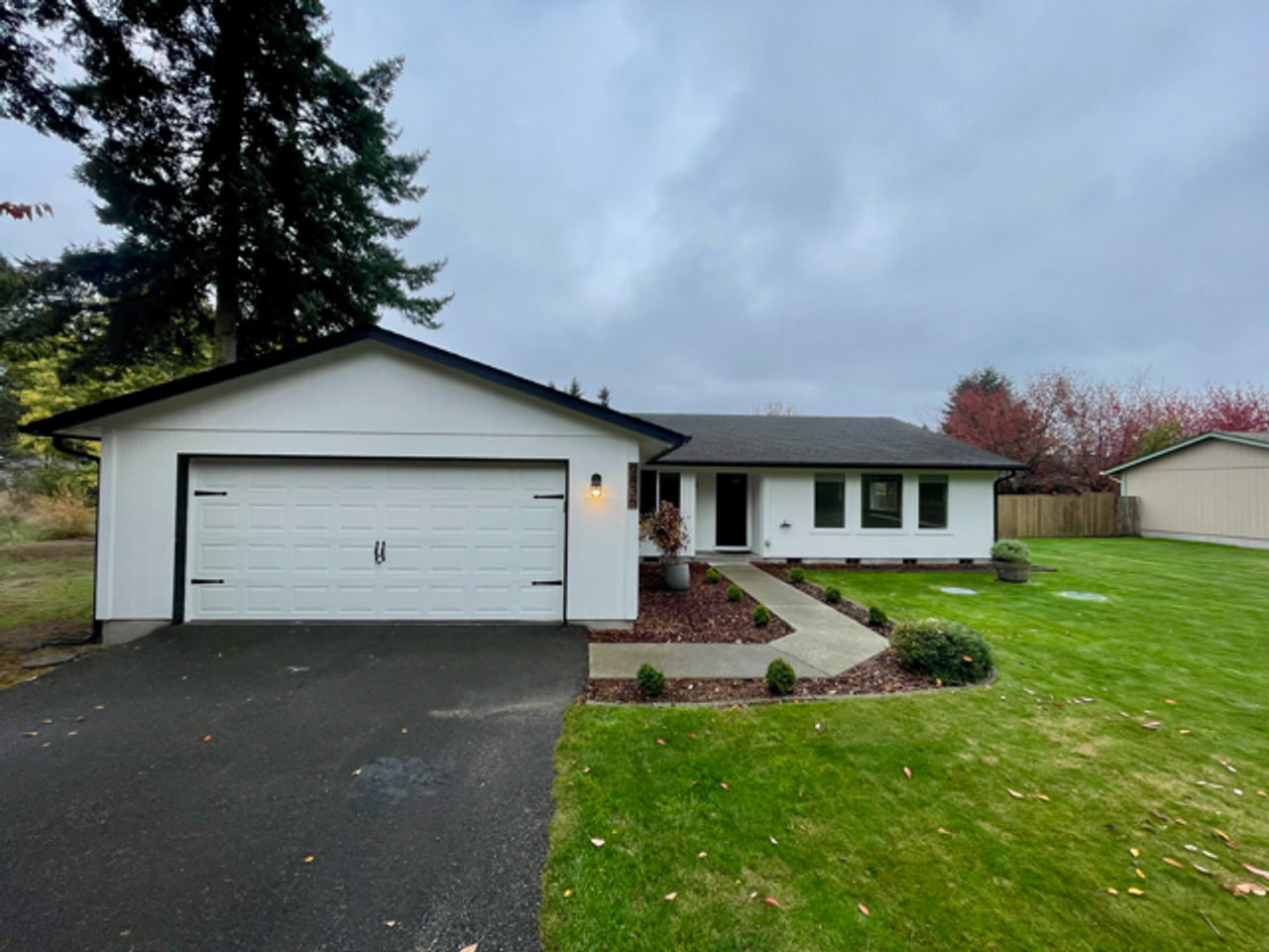 9836 179th Way Sw - Photo 2 of 20