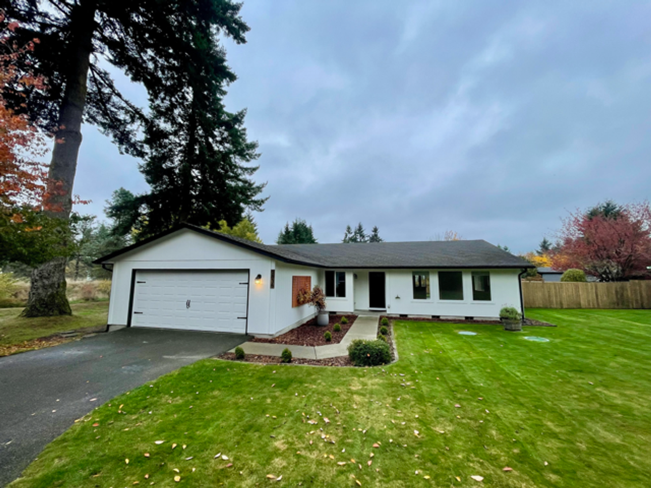 9836 179th Way Sw - Photo 3 of 20