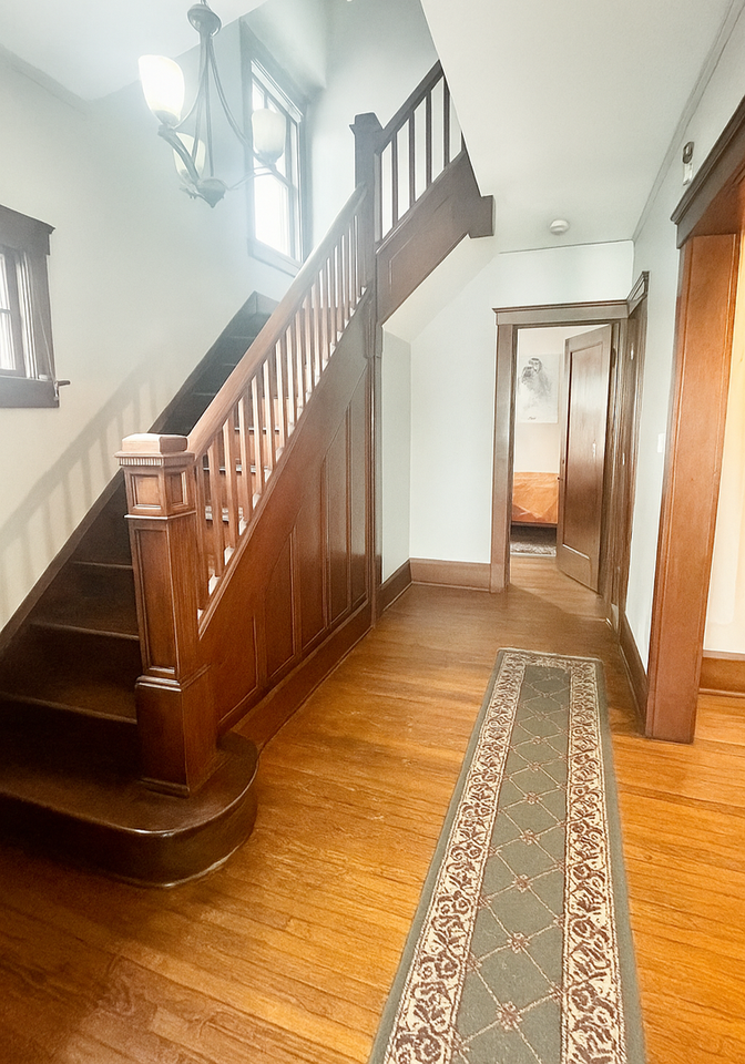 504 Catherine St - Photo 6 of 33