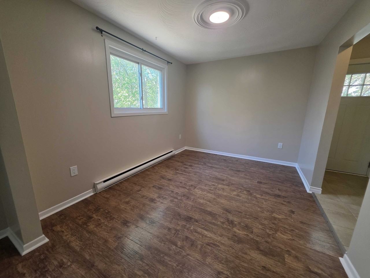 712 Victoria St #2 - Photo 2 of 13