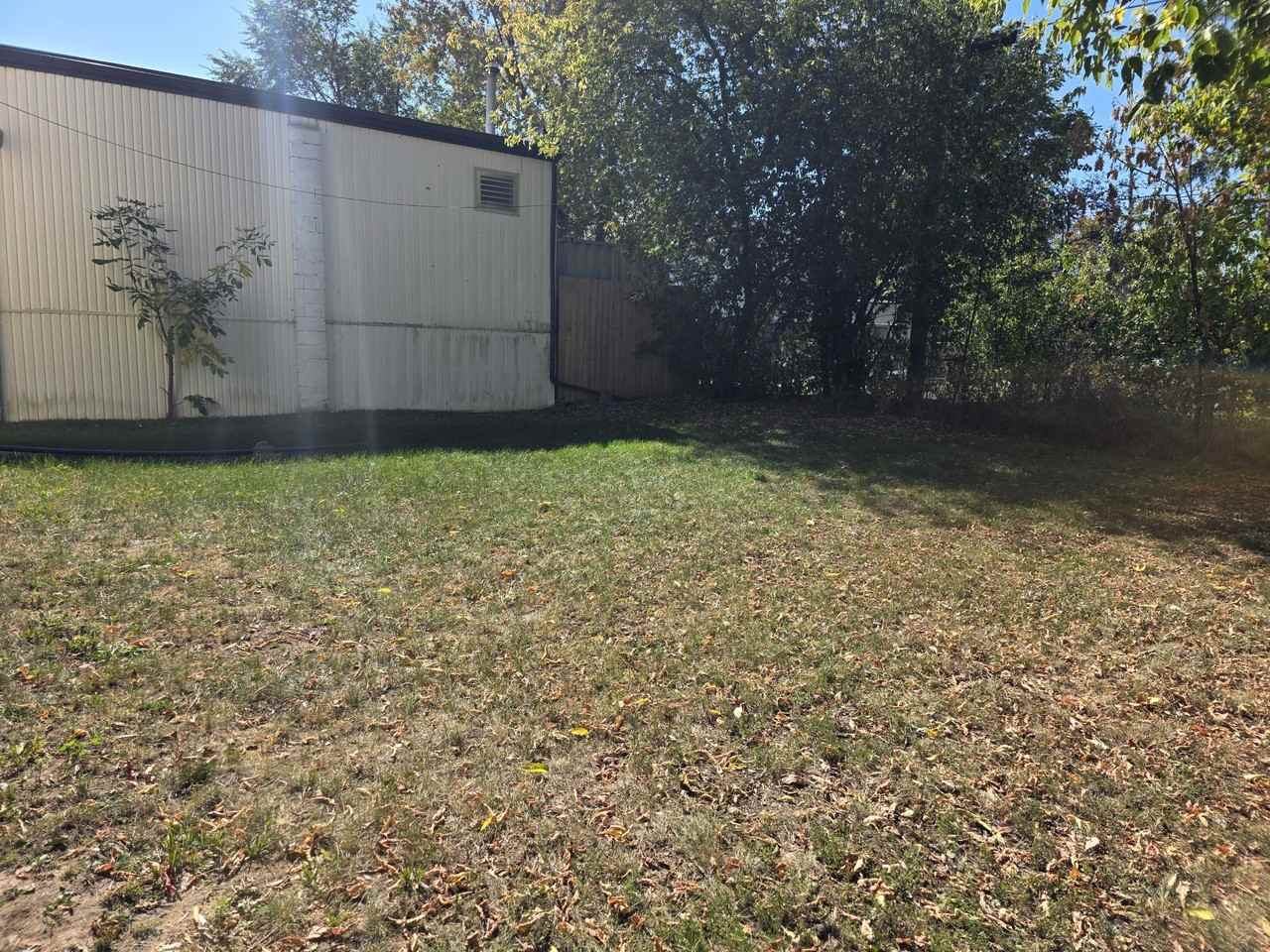 712 Victoria St #2 - Photo 3 of 13