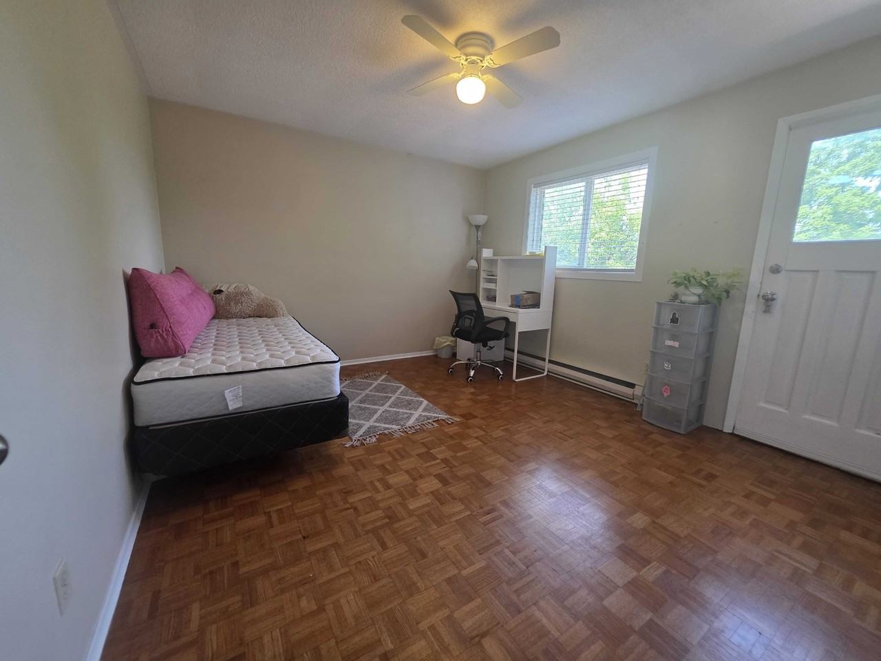 365 Weller Ave #3 - Photo 6 of 11