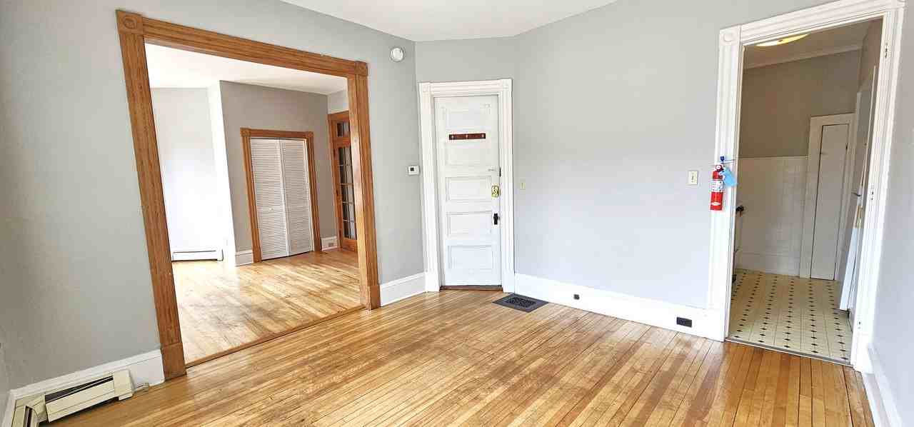 234 Pearl St - Photo 5 of 8