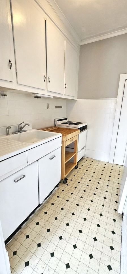 234 Pearl St - Photo 6 of 8